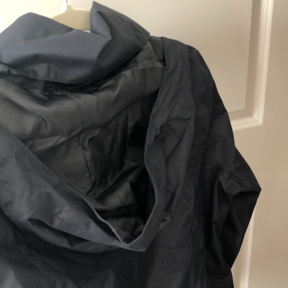 North Face Resolve Plus Waterproof Rain Jacket - Picture 9 of 14